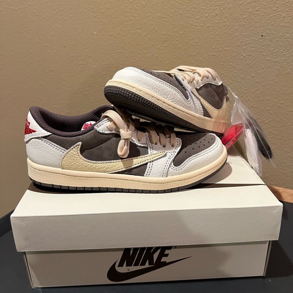 Travis Scott Jordan 1 Low Reverse Mocha Size 2Y DO5442 162 Kids Preschool Size!